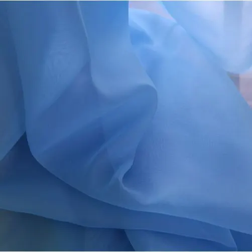 Zasłony na okno sypialni Tulle